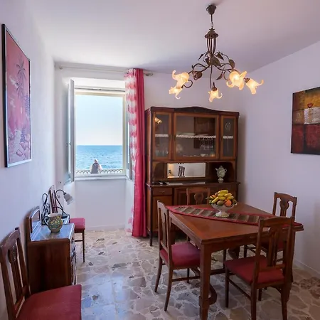 Maniace Sea View Apartment By Ortigia Apartments Syracuse Esterno foto